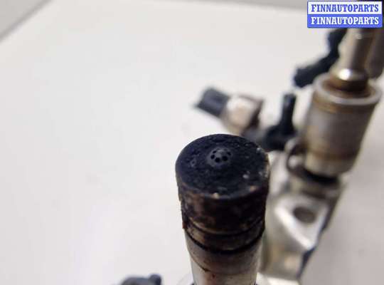 Форсунка топливная на Peugeot 207