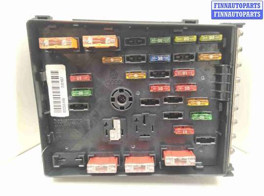 купить Блок предохранителей на Volkswagen Passat B6 (3C) 2005 - 2010