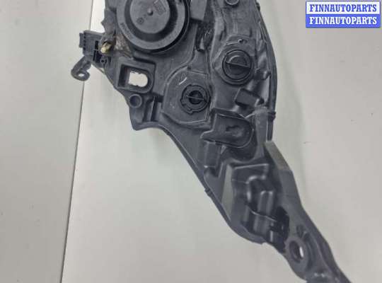 купить Фара правая на Peugeot 208 1 поколение (2012-2015)