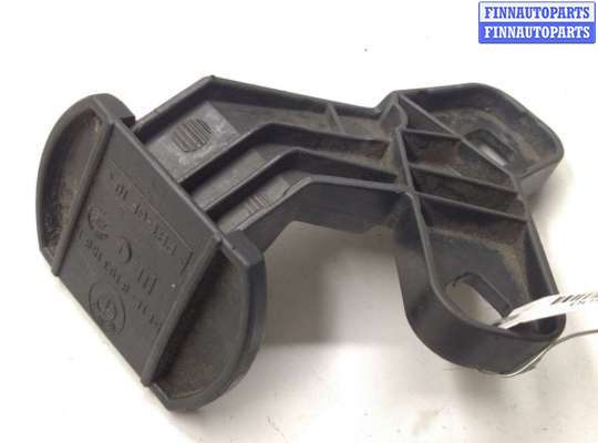 купить Кронштейн крепления бампера переднего на BMW 7 E38 3 поколение (1994-1998)