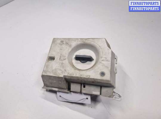 купить Панель (плата) фонаря заднего левого на Audi 80 B3 (8A) 1986 - 1991