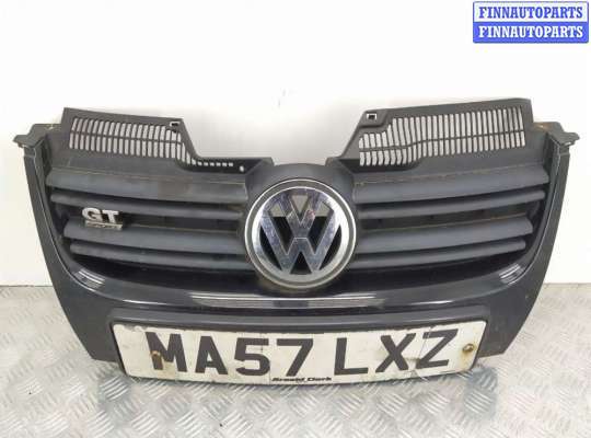 купить Решетка радиатора на Volkswagen Golf V (1K) 2003 - 2009