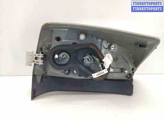 купить Фонарь задний правый на Toyota Prius III (XW30) 2009 - 2016