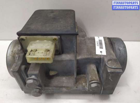 Датчик расхода воздуха (ДМРВ) на Audi A6 (C4)