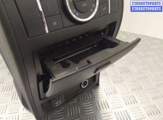 купить Консоль салона (центральная часть) на Mercedes ML W164 2 поколение (2005-2008)