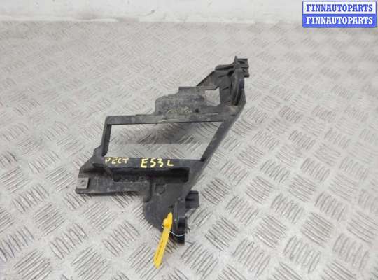 Кронштейн пластмассовый BM3433355 на BMW X5-series (E53)