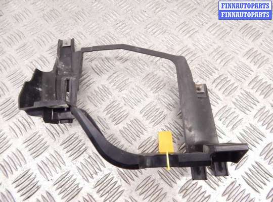 Кронштейн пластмассовый BM3227824 на BMW 5-series (E60/61)