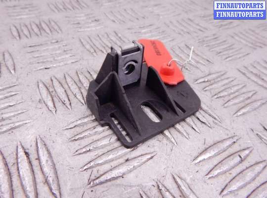 купить Кронштейн пластмассовый на BMW 3-series (E90/91/92)