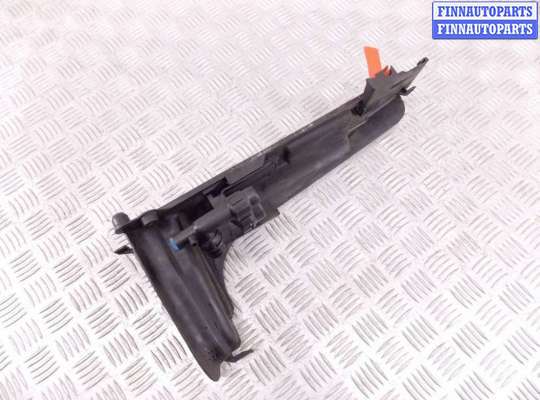 Кронштейн пластмассовый BM3206170 на BMW 3-series (E46)