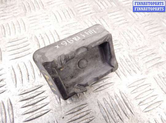 Поддомкратник пластмассовый BM3208313 на BMW 3-series (E46)