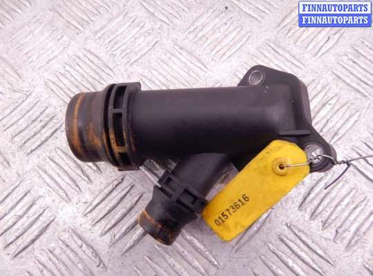 Патрубок двигателя BM3220738 на BMW 5-series (E39)