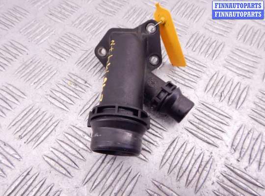 Купить Патрубок двигателя на BMW 3-series (E46) Патрубок двигателя BM3655894 на BMW 3-series (E46)