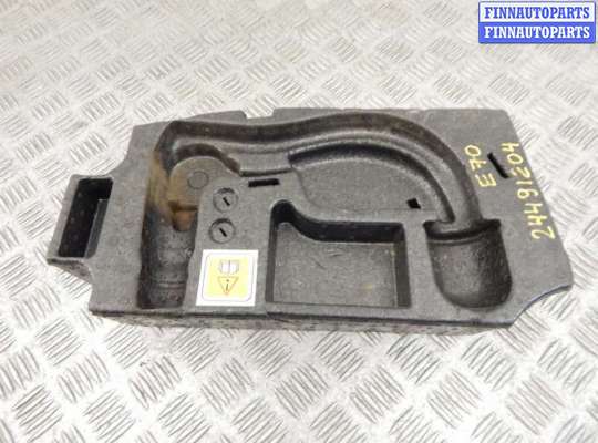 купить Обшивка багажного отделения на BMW X5-series (E70)