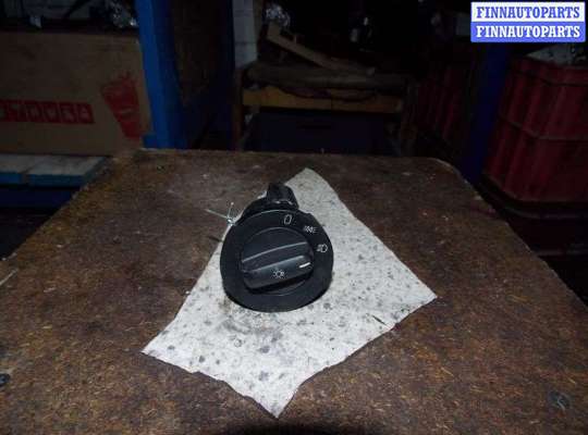 Переключатель кнопочный BM3232175 на BMW 7-series (E38)