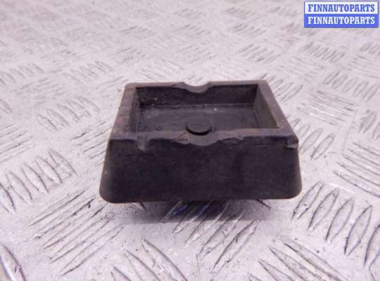 купить Поддомкратник пластмассовый на BMW 3-series (E46)