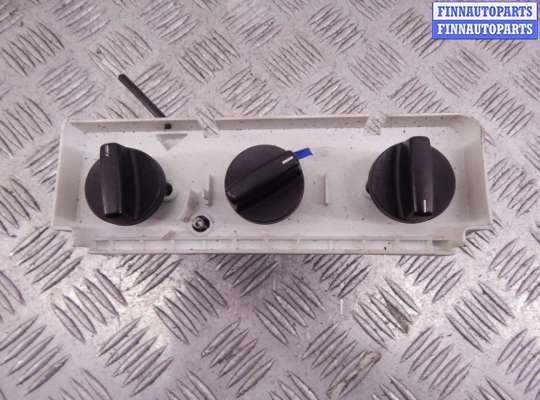 Панель управления печкой BM3201188 на BMW 3-series (E36)