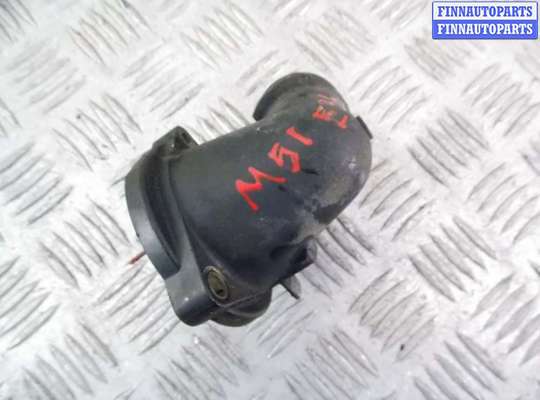 Патрубок двигателя BM3393280 на BMW 3-series (E36)