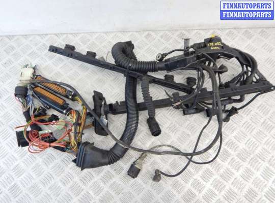 Проводка моторного отсека BM3413658 на BMW 5-series (E39)