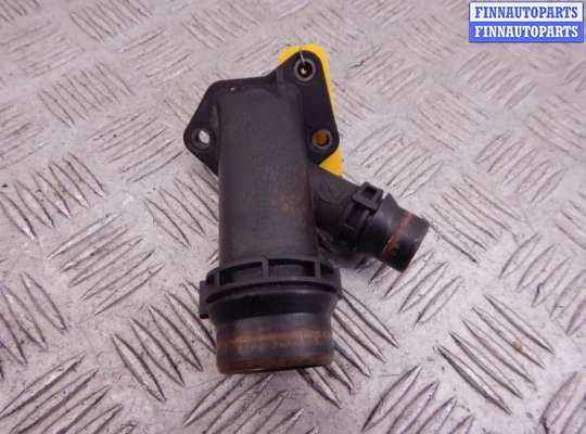 Патрубок двигателя BM3220859 на BMW 5-series (E39)