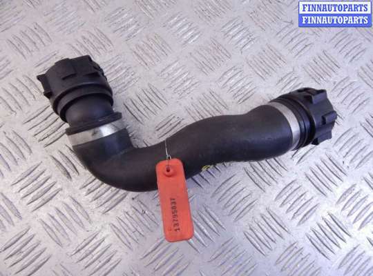 Патрубок двигателя BM3264670 на BMW X5-series (F15)