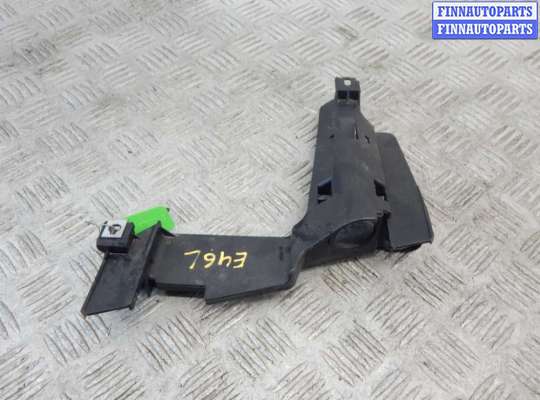 Кронштейн пластмассовый BM3206279 на BMW 3-series (E46)