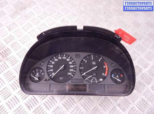 Щиток приборов на BMW 5 (E39)