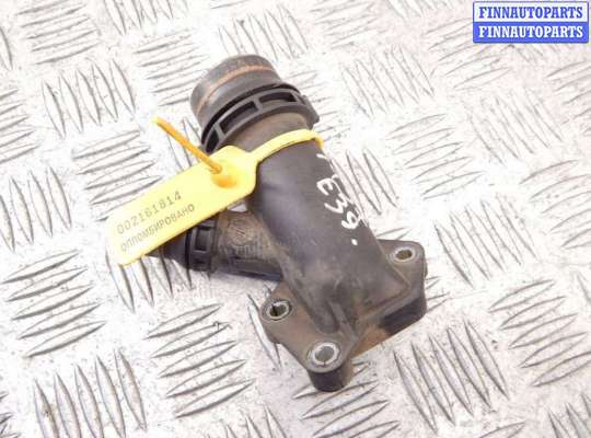 Патрубок двигателя BM3220834 на BMW 5-series (E39)