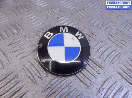 Автомобильная эмблема BM3225689 на BMW 5-series (E39)