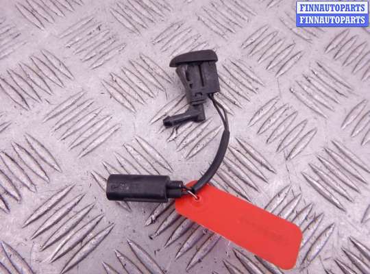 купить Форсунка омывателя лобового стекла на BMW 3-series (E46)