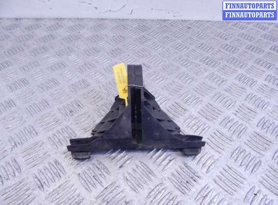 Кронштейн пластмассовый BM3206316 на BMW 3-series (E46)