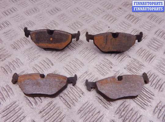 Купить Тормозные колодки на BMW 3-series (E46) Тормозные колодки BM3669092 на BMW 3-series (E46)