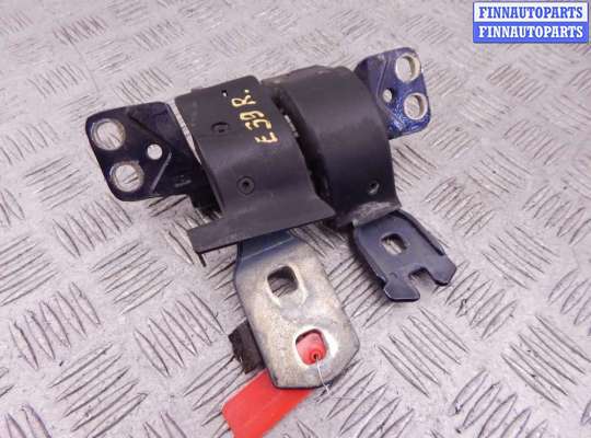 купить Петля крышки багажника на BMW 5-series (E39)