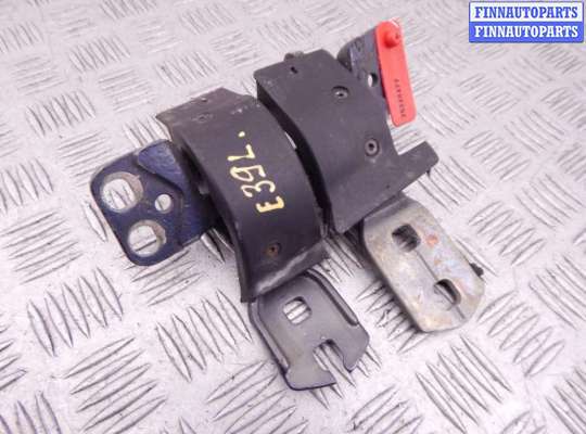 купить Петля крышки багажника на BMW 5-series (E39)