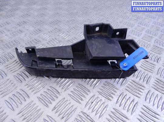 Кронштейн пластмассовый BM3206315 на BMW 3-series (E46)