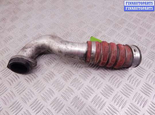 Патрубок двигателя BM3246338 на BMW X5-series (E70)