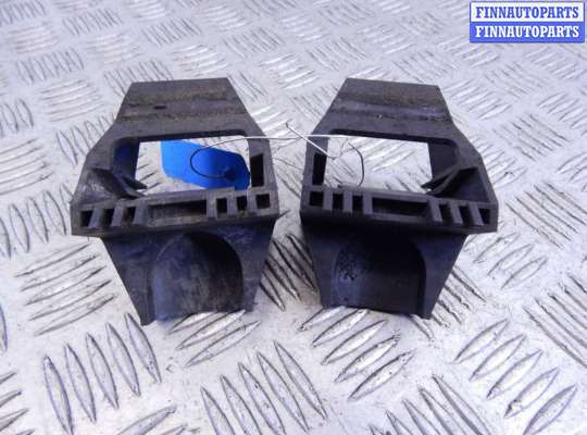 Кронштейн пластмассовый BM3206313 на BMW 3-series (E46)