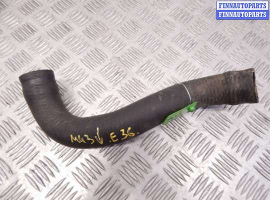 Патрубок двигателя BM3202057 на BMW 3-series (E36)
