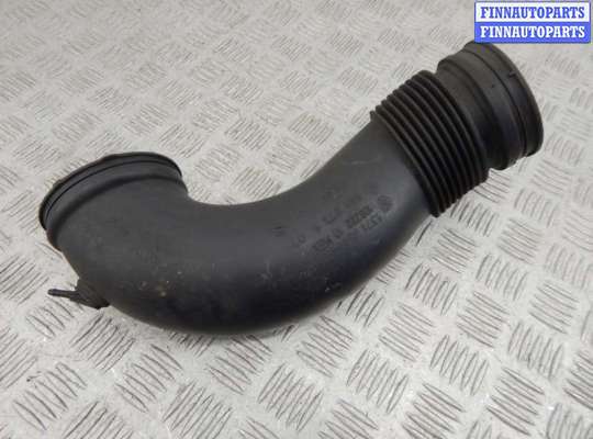 Патрубок двигателя BM3241392 на BMW X5-series (E53)