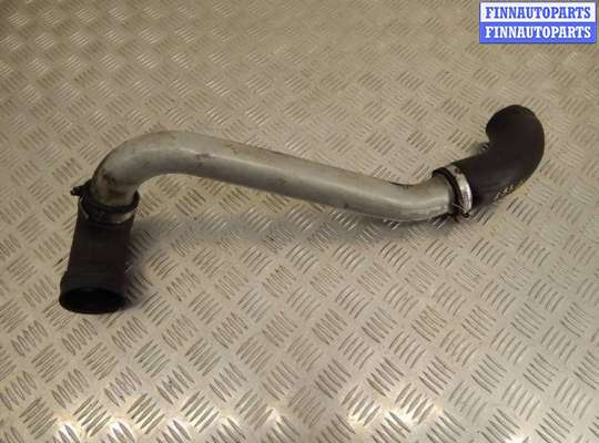 Патрубок двигателя BM3241319 на BMW X5-series (E53)