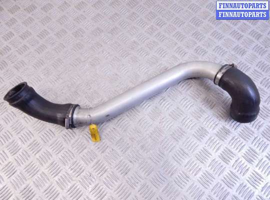 Патрубок двигателя BM3241332 на BMW X5-series (E53)