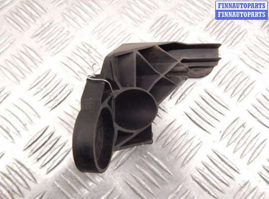 Кронштейн пластмассовый BM3206237 на BMW 3-series (E46)