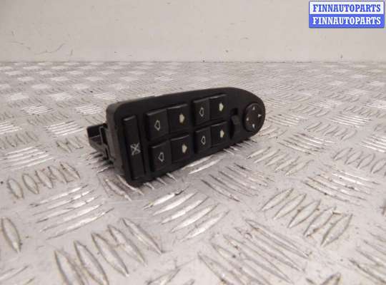 Переключатель кнопочный BM3232184 на BMW 7-series (E38)