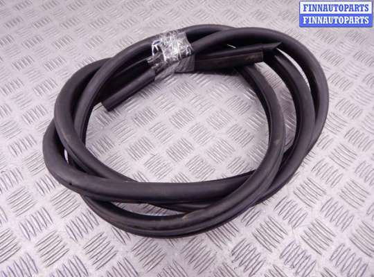 Купить Уплотнитель дверной на BMW 5-series (E60/61) Уплотнитель дверной BM3656133 на BMW 5-series (E60/61)