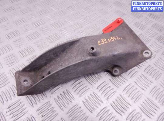 Кронштейн металлический BM3589956 на BMW 5-series (E39)
