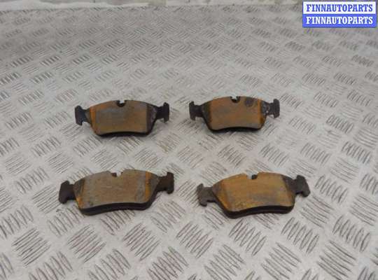 Купить Тормозные колодки на BMW 3-series (E46) Тормозные колодки BM3665649 на BMW 3-series (E46)