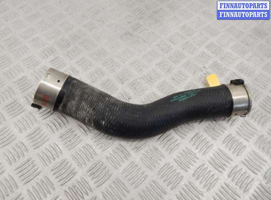 Патрубок двигателя BM3262410 на BMW 5-series (F10/11)