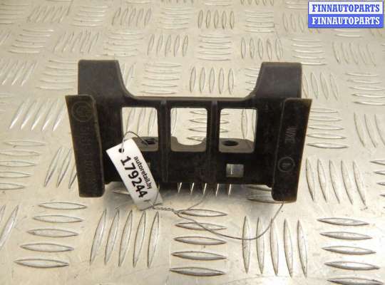 Кронштейн пластмассовый BM3410545 на BMW 5-series (E39)