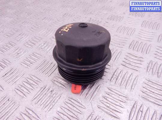 Купить Крышка масляного стакана на BMW 1-series (E87) Крышка масляного стакана BM3584226 на BMW 1-series (E87)