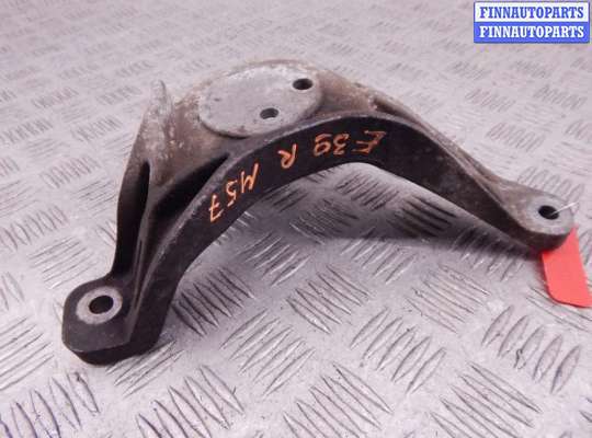 Кронштейн металлический BM3553329 на BMW 5-series (E39)