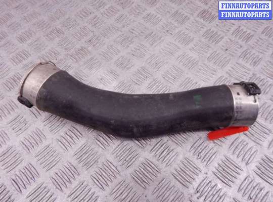 Патрубок двигателя BM3549699 на BMW 3-series (F30/31)